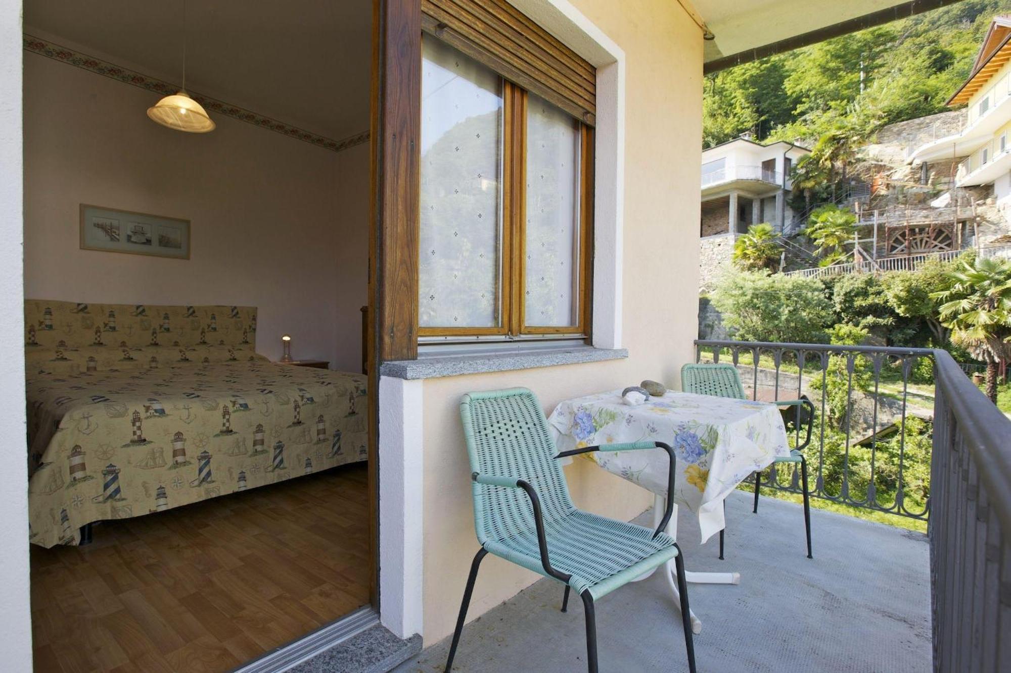 Casa Bougainville Cannobio Exterior photo