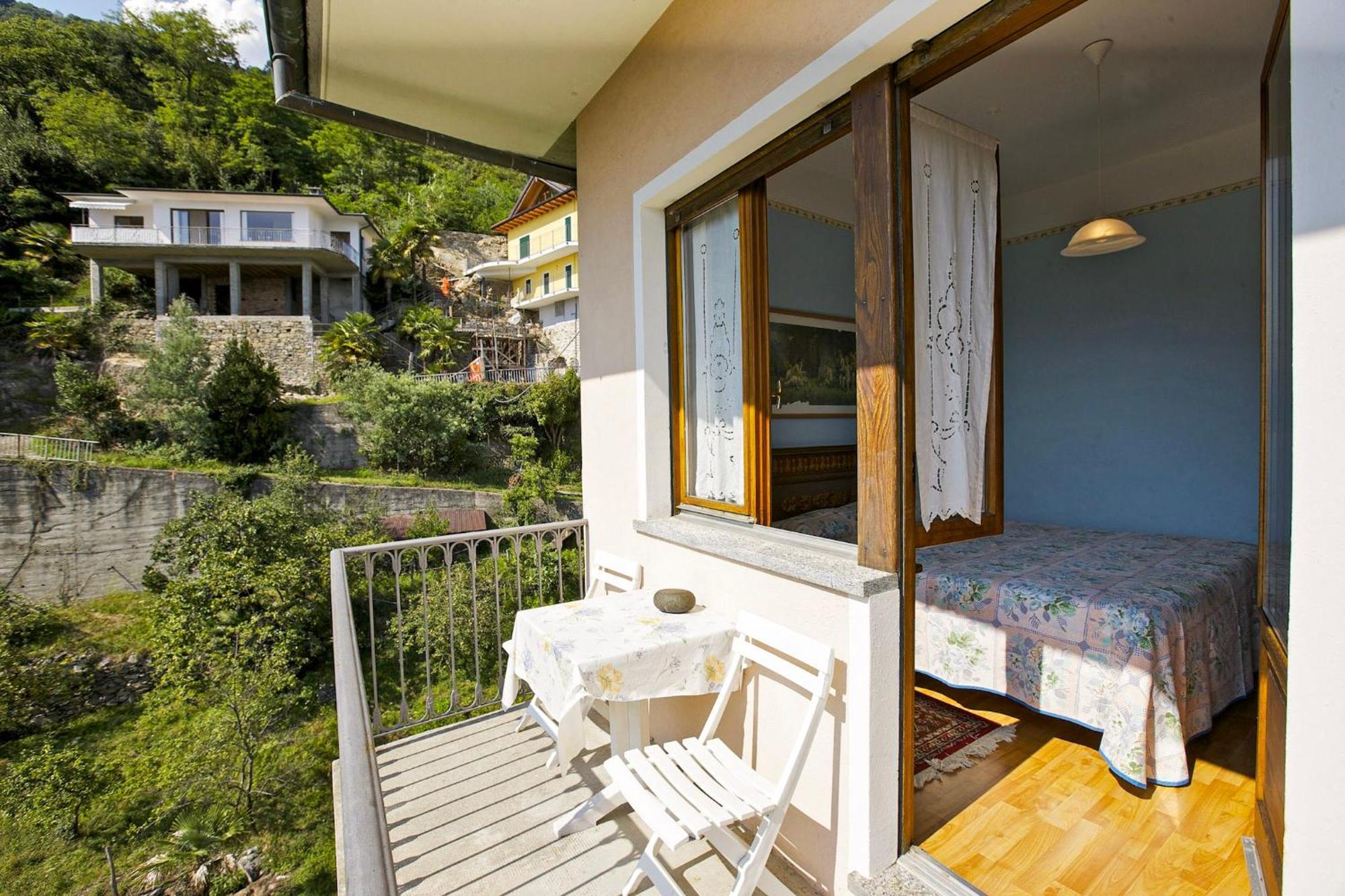 Casa Bougainville Cannobio Exterior photo
